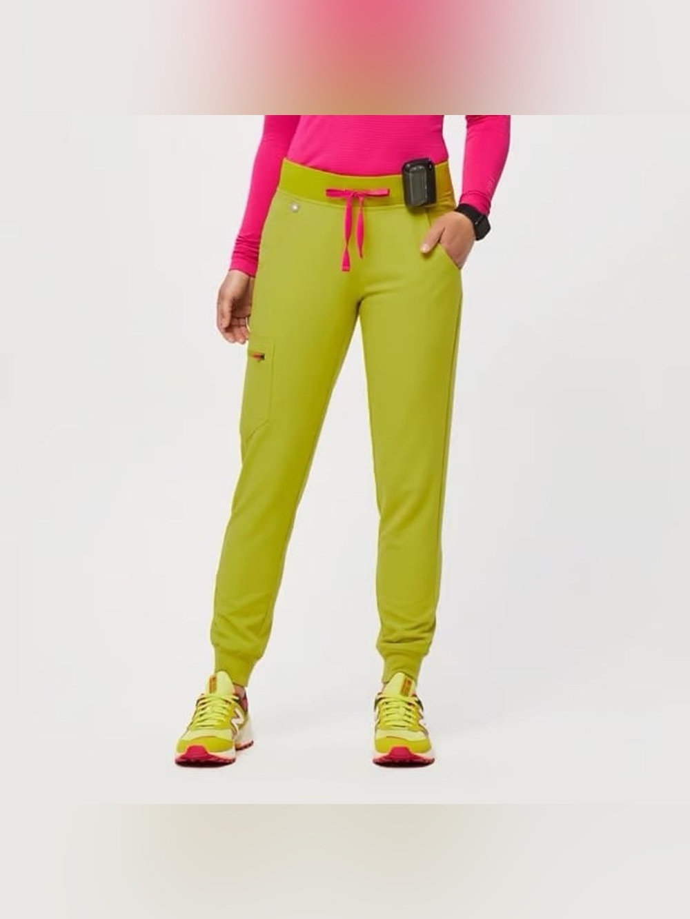 FIGS Zamora Jogger in Limeade